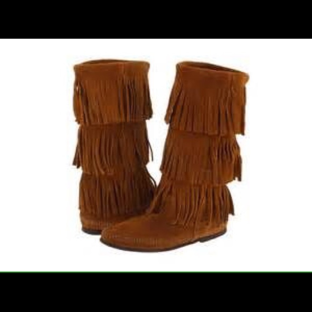 Euc Minnetonka 3 Layer Fringe Boots - image 2